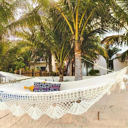 La Puerta Azul Beachfront - Adults Only Остров Холбокс Экстерьер фото