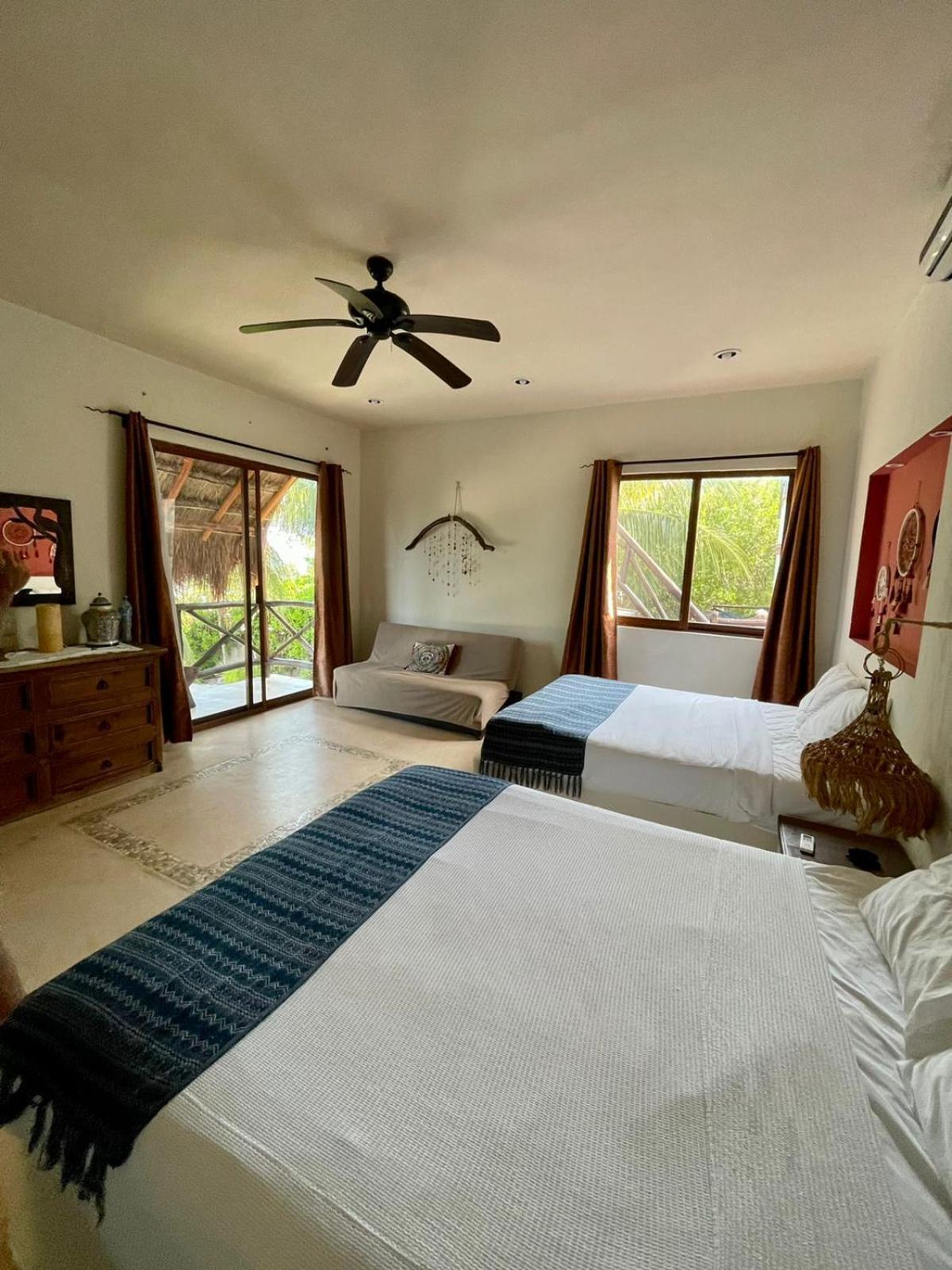 La Puerta Azul Beachfront - Adults Only Остров Холбокс Экстерьер фото