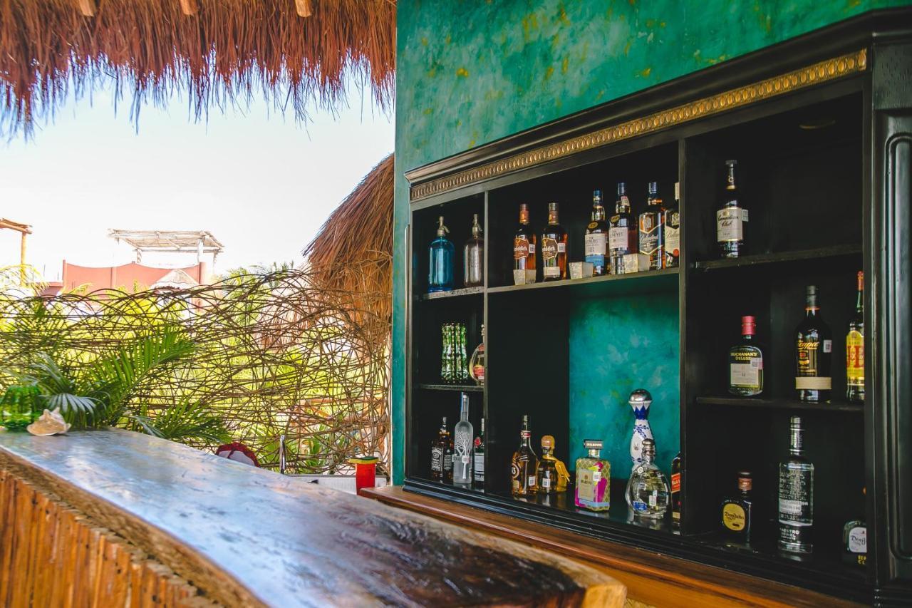 La Puerta Azul Beachfront - Adults Only Остров Холбокс Экстерьер фото