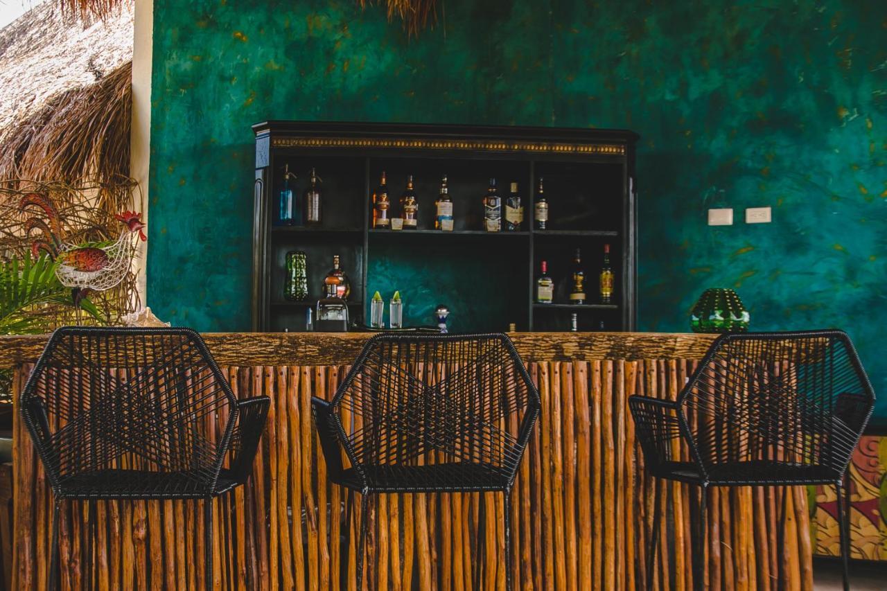 La Puerta Azul Beachfront - Adults Only Остров Холбокс Экстерьер фото