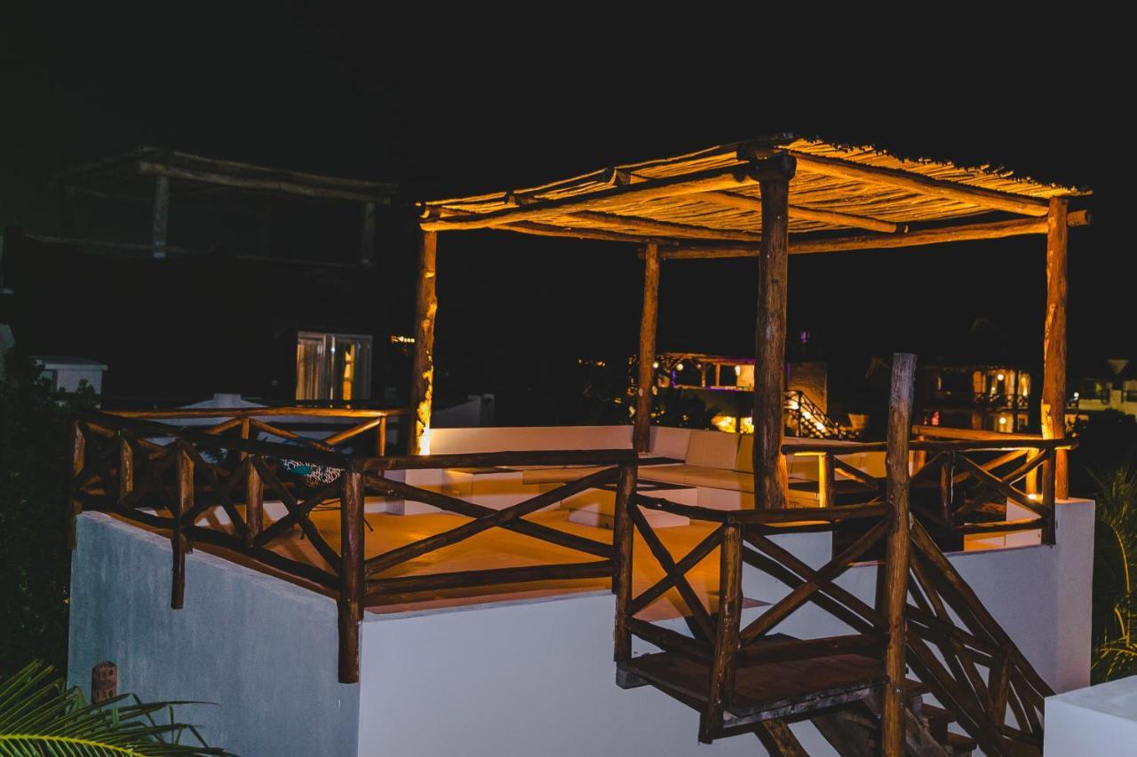 La Puerta Azul Beachfront - Adults Only Остров Холбокс Экстерьер фото